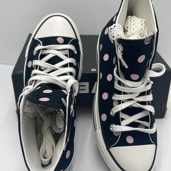 Converse WMNS High-Top Platform Sneakers A10688C
CTAS LIFT HI
BLACK/SUMMIT PINK - Picture 12 of 16